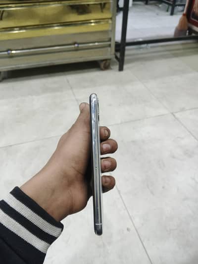 iPhone 11 pro panel change battery health 85