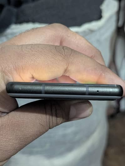 Alokay hai 10/10 like new 128 gb doul sim