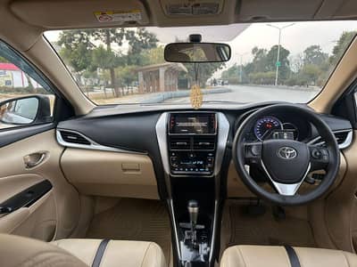 Yaris 1.5 Ativ X CVT