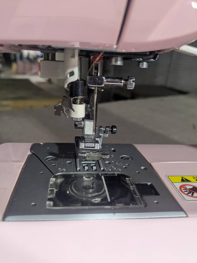 Computer Sweing Machine 8