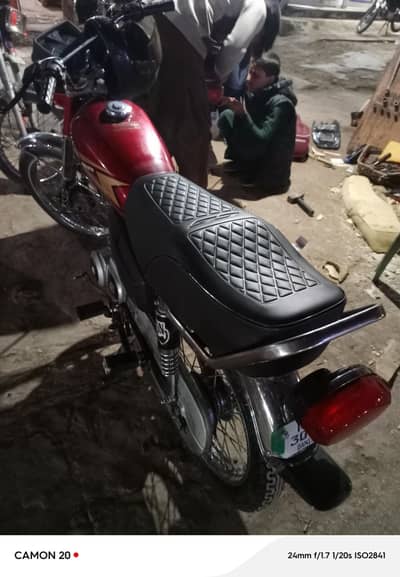 all ok exchange karna hai Honda 70  model 23 ke sath koi ha to rbta kr