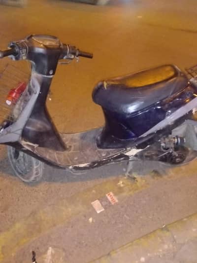 asalamo alaikum Honda scooty for sell