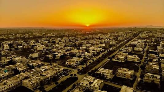 8 Marla level plot for sale in G-15