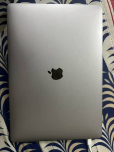 MacBook Pro 2019 i9 9 generation