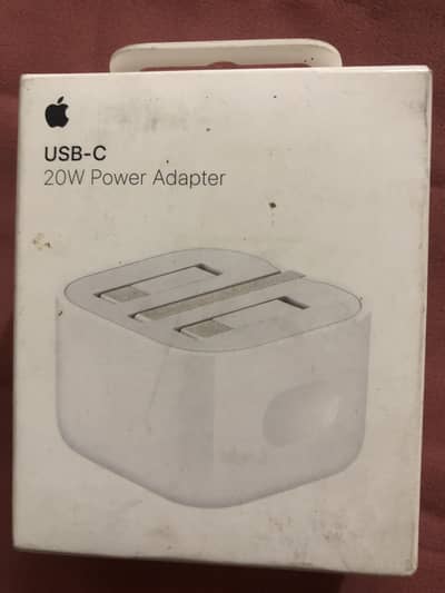 iPhone original adapter 20W type c