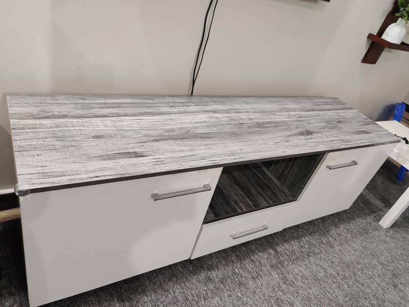 TV Console 1