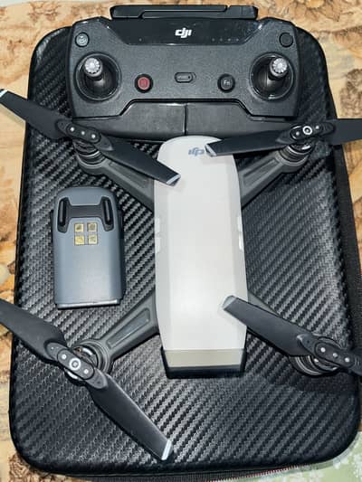DJI SPARK FLY MORE COMBO | UK IMPORT | MINT CONDITION | DRONE
