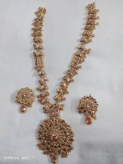 artificial jewellery