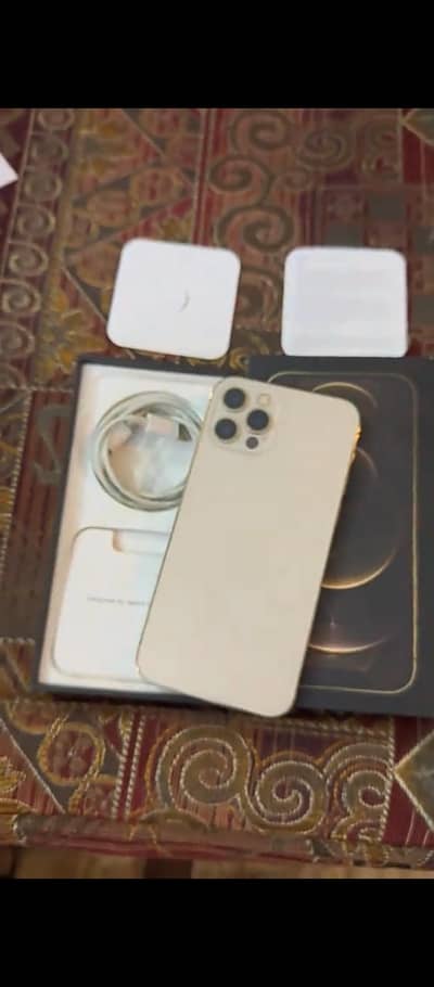 iphone 12promax 10/11 Factory unlock 128 Gb