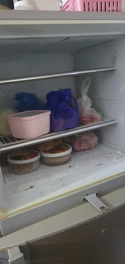 Dawlance full suze refrigerators