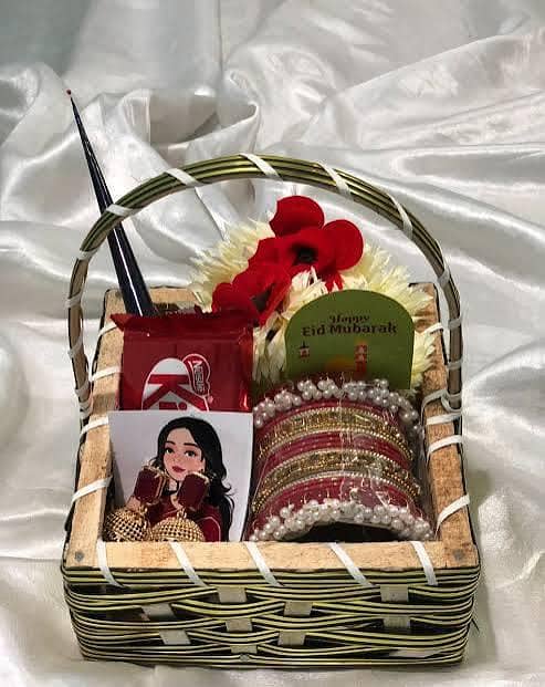 customized eid basket 3
