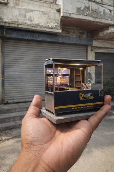 بی بی کیو اور پراٹھا بنانے والا کاریگر درکار