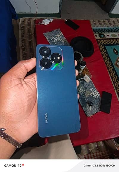 nubia v60 8 month warranty hai or box be ha or charger  be 6+10 256 GB