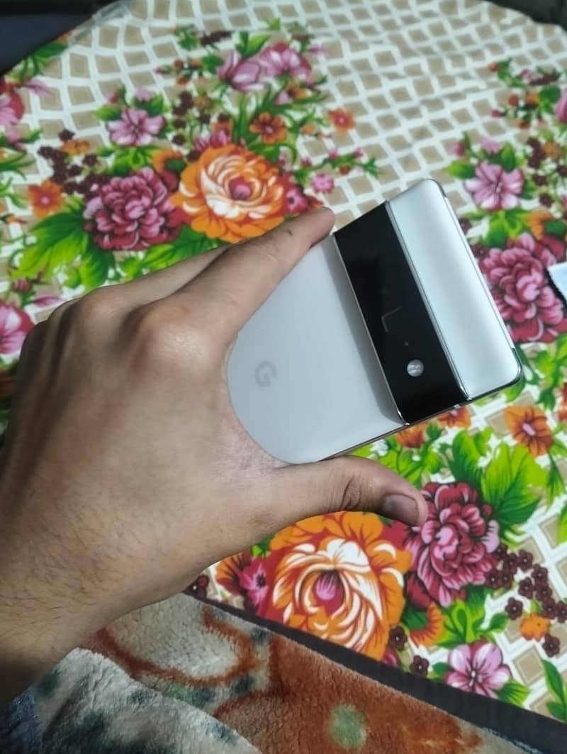 GOOGLE PIXEL 6 PRO 4