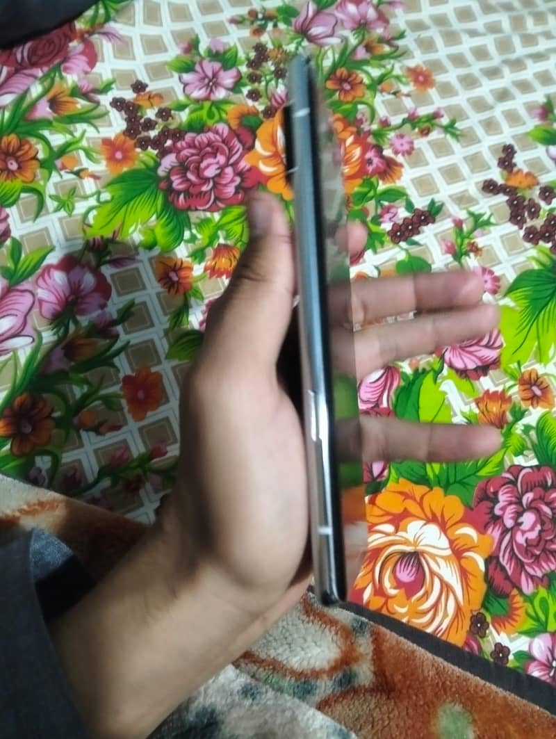 GOOGLE PIXEL 6 PRO 5