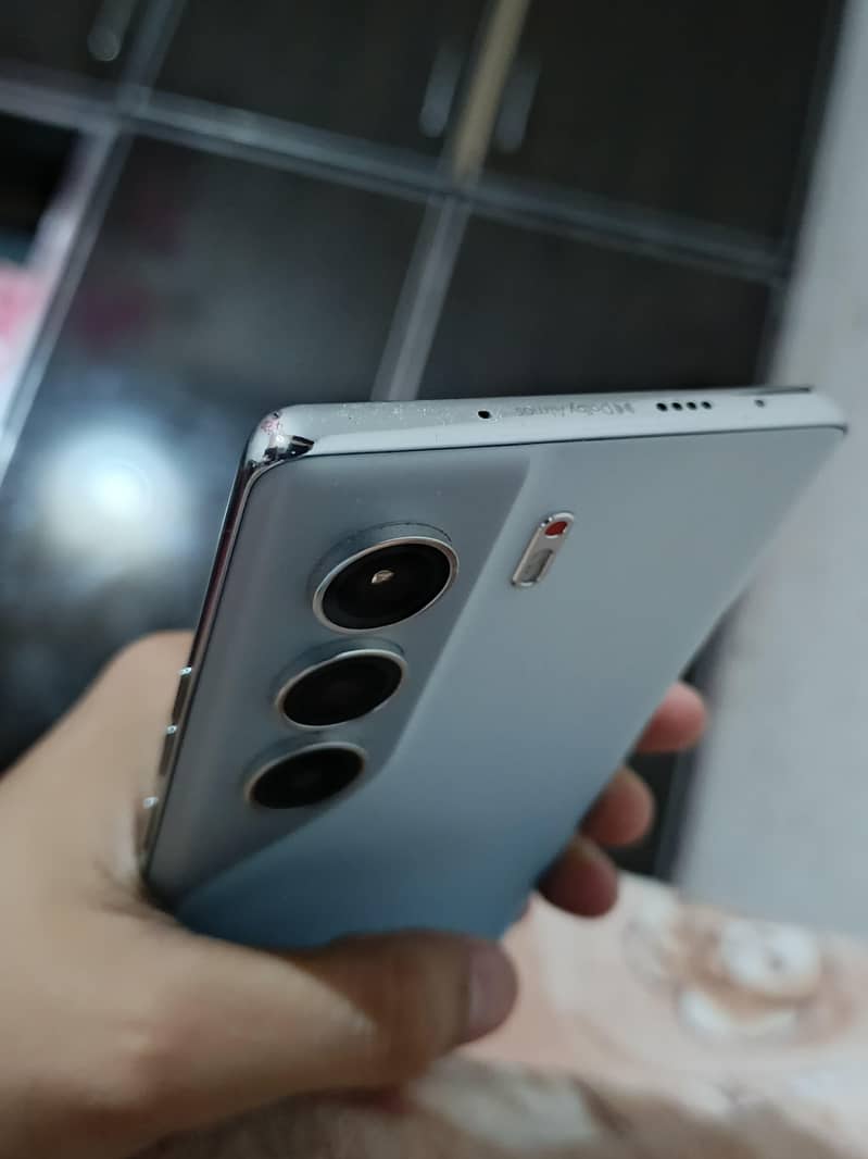 Techno Camon 40 pro 4