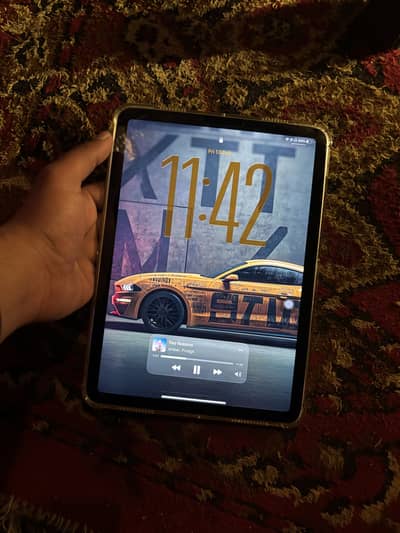 Apple iPad Air 4 with box