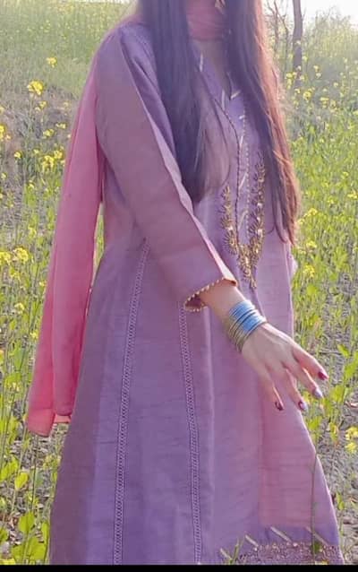 Elegant Purple Linen Kurti – Light Embroidery, Stylish Look