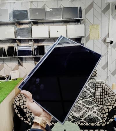 lenovo chromebook 300e touch screen 4gb/32gbgb long battrey backup