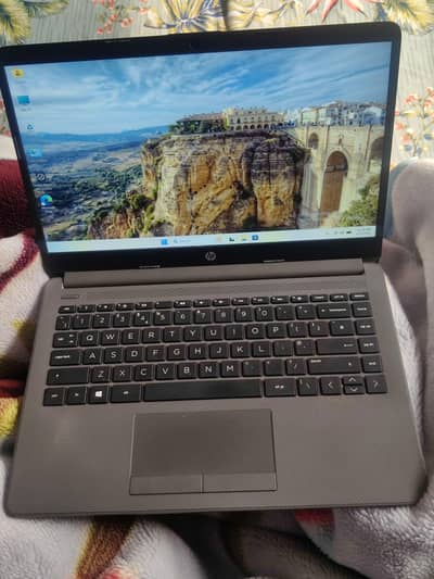 HP Ryzen 5 5500U 4GB AMD Graphic Card 16GB RAM 256GB NVMe 4K Display