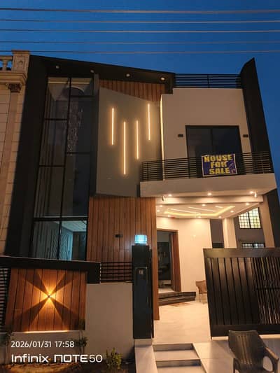 5 MARLA BRAND NEW DESIGNER HOUSE IN DHA 11 RAHABAR