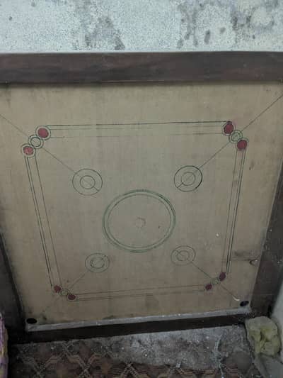 carrom board