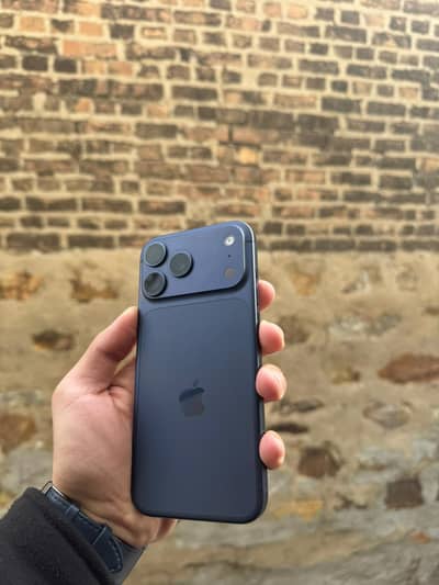 iphone 17 promax full box ( non pta)