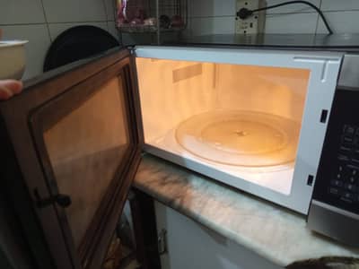Dawlance micro oven 62 liters