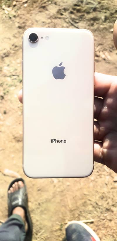 iphone 8 only battery changed baki all oky cameray 100%oky