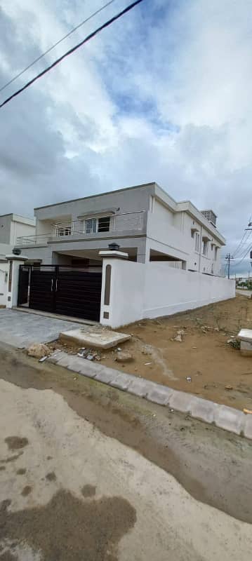 500 Yds. Bungalow Available For Sale In Falcon Malir