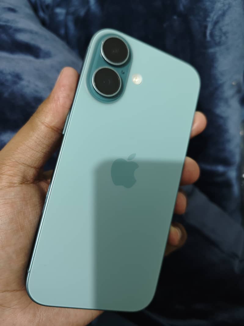 iPhone 16 1