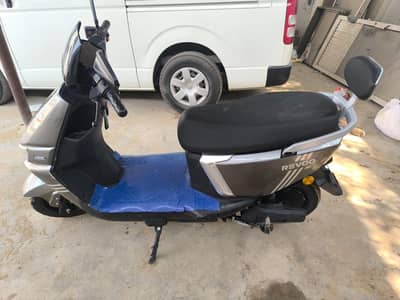 Revoo A12 EV 10/10 condition Unregistered Gray Colour