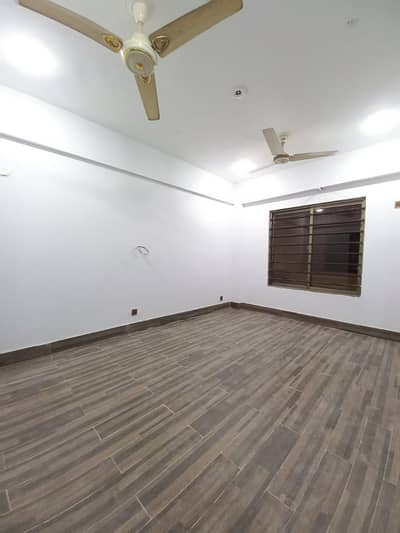 3 BED DD LEASED APARTMENT FOR SALE AT CANTT VIEW LODGES.