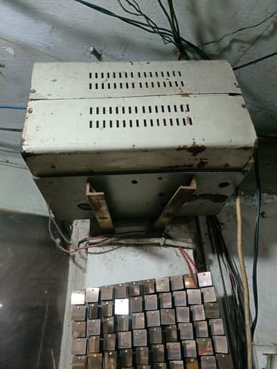 The price for a 7000W automatic voltage stabilizer in Pakistan