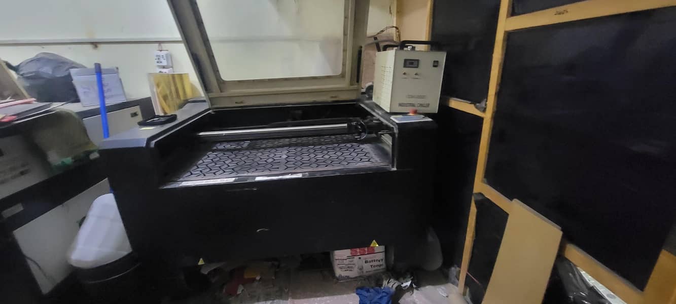 laser cutting machine 4
