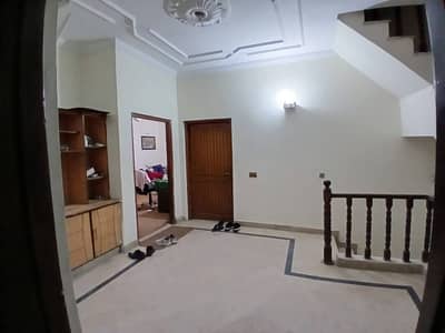 05 MARLA UPPER PORTION FOR BACHELOR FOR RENT IN JOHAR TOWN LAHORE