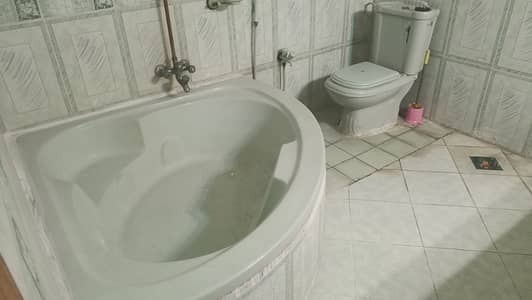 Upper Portion Available For Rent In Model Town