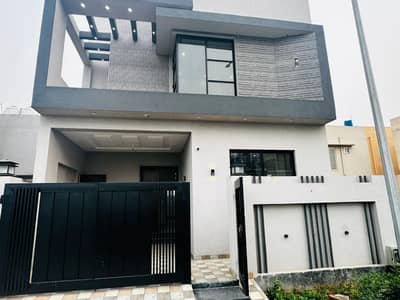 Modern Designer 5 Marla House for Sale, Paragon City