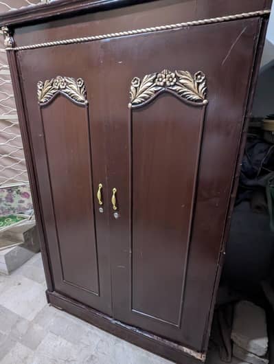 Almaari Double Door Wardrobe