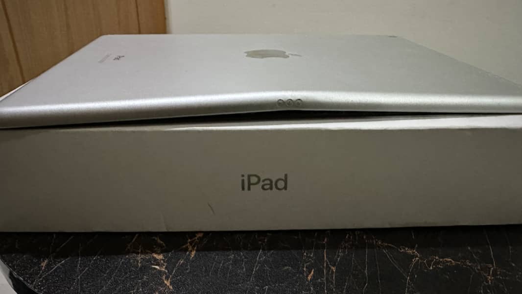iPad 9th generation 64gb URGENT SALE 2