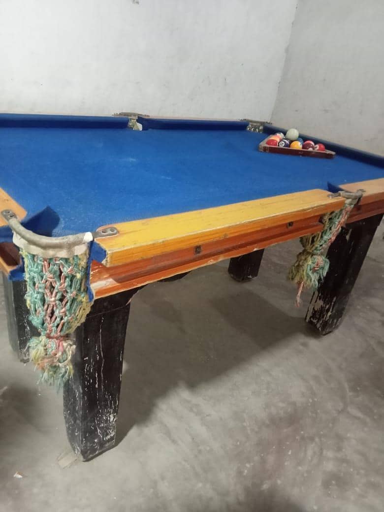 SNOOKER TABLE 6
