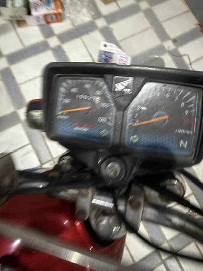 Honda cg 125 red colour