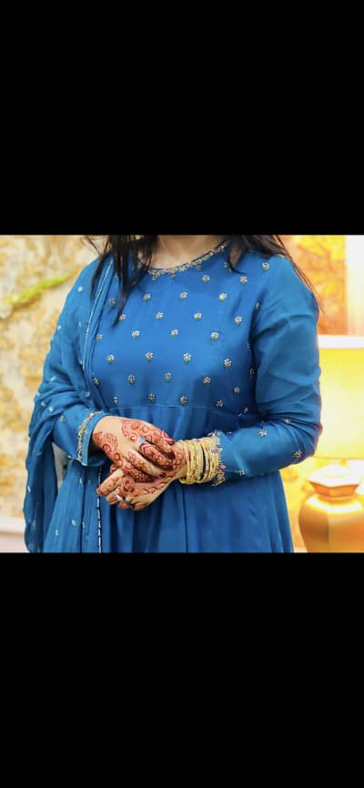 this dress is available in m size