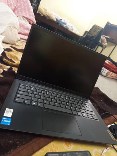 Lenovo V14 G3 Core i5 12th Gen, 8GB, 256GB NVME, 14″ FHD LED