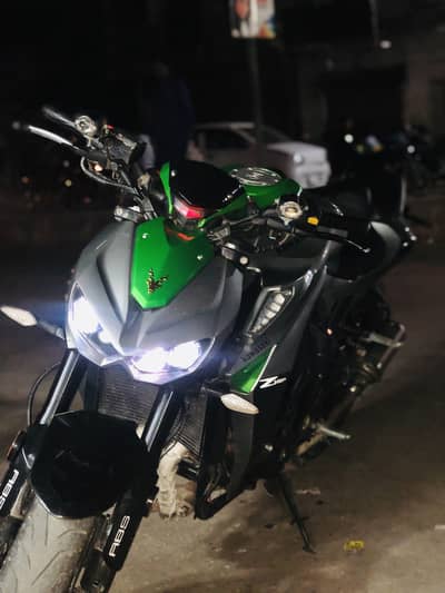 Kawasaki Z1000