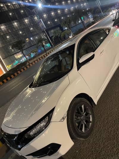 Honda Civic X UG  2021
