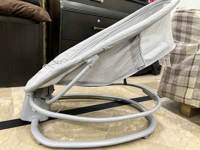 Baby electric seat swing