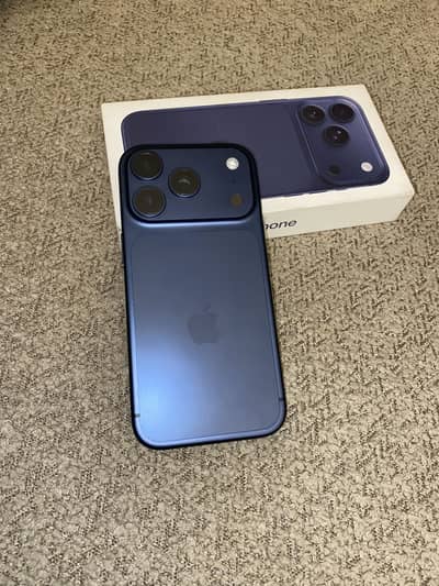 Iphone 17pro blue