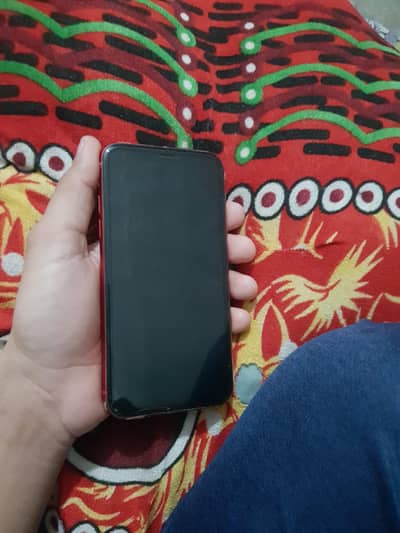 I phone 11 64 GB all ok lush conditions 10 by 9