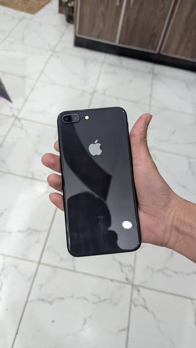 iphone 8 plus non pta 10/10 water packed